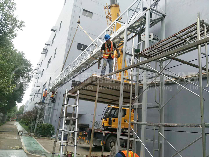 杰迪克電子架空管廊及風(fēng)管安裝工程